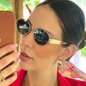 Retro Trendy Famous Black Gold Sunglasses